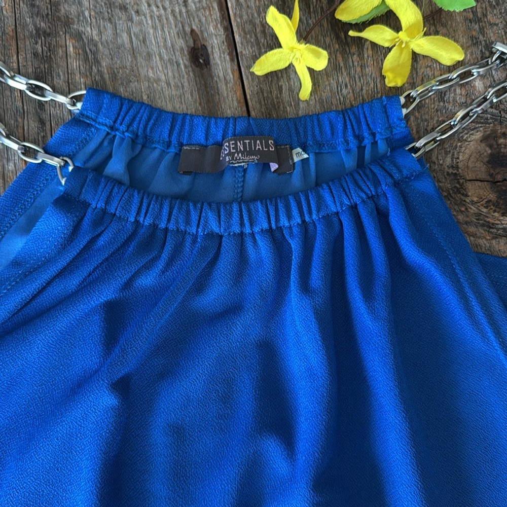 Essentials by Milano Vibrant Blue High-Low Top Size Medium - Picture 4 of 8